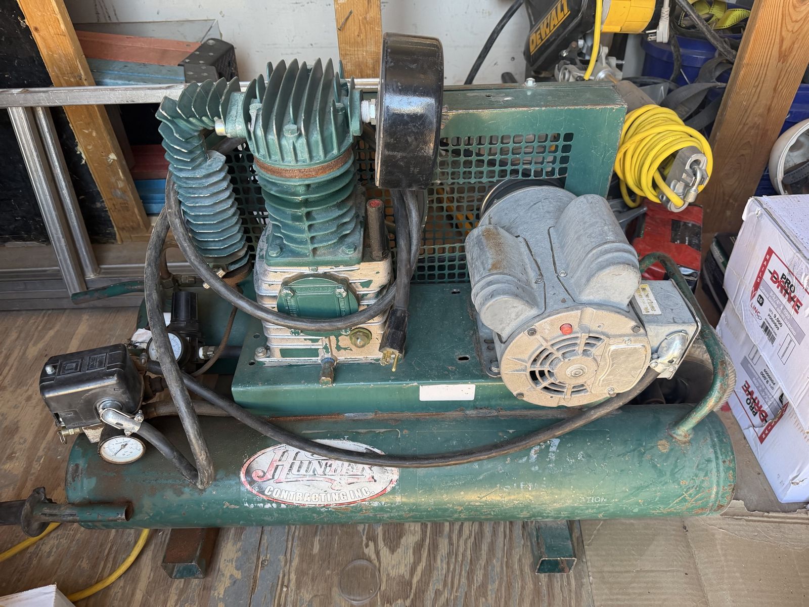 Rolair  air compressor