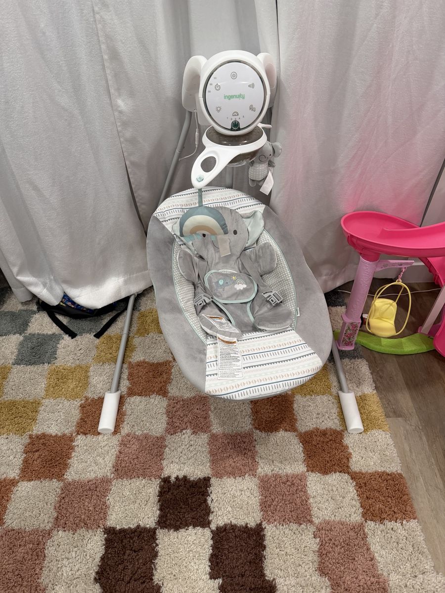 Ingeuity swing almost new!!
