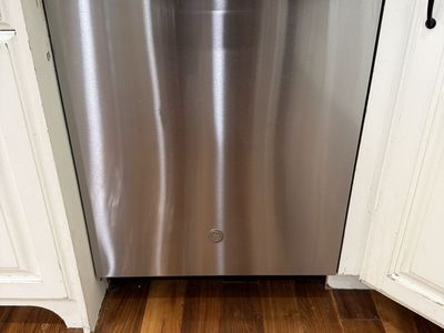 GE stainless steel dishwasher