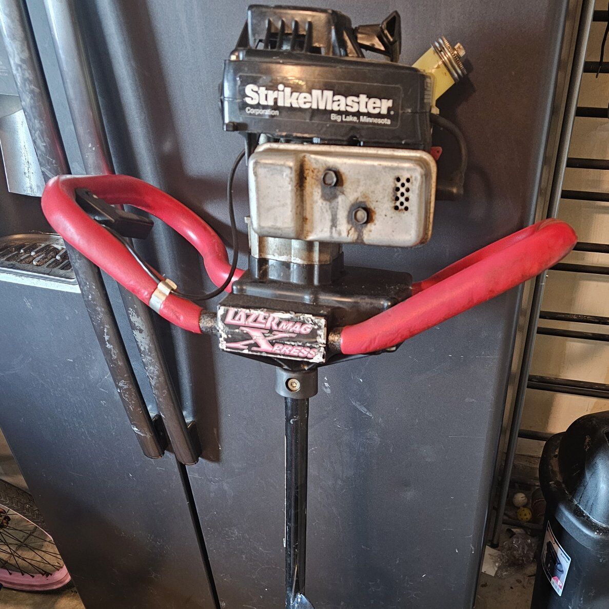 Strike master Lazer mag 10 in ice auger