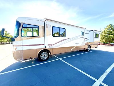 2001 Holiday rambler 2 slides low miles