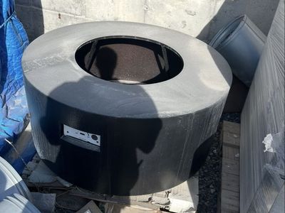 Outdoor fire pit