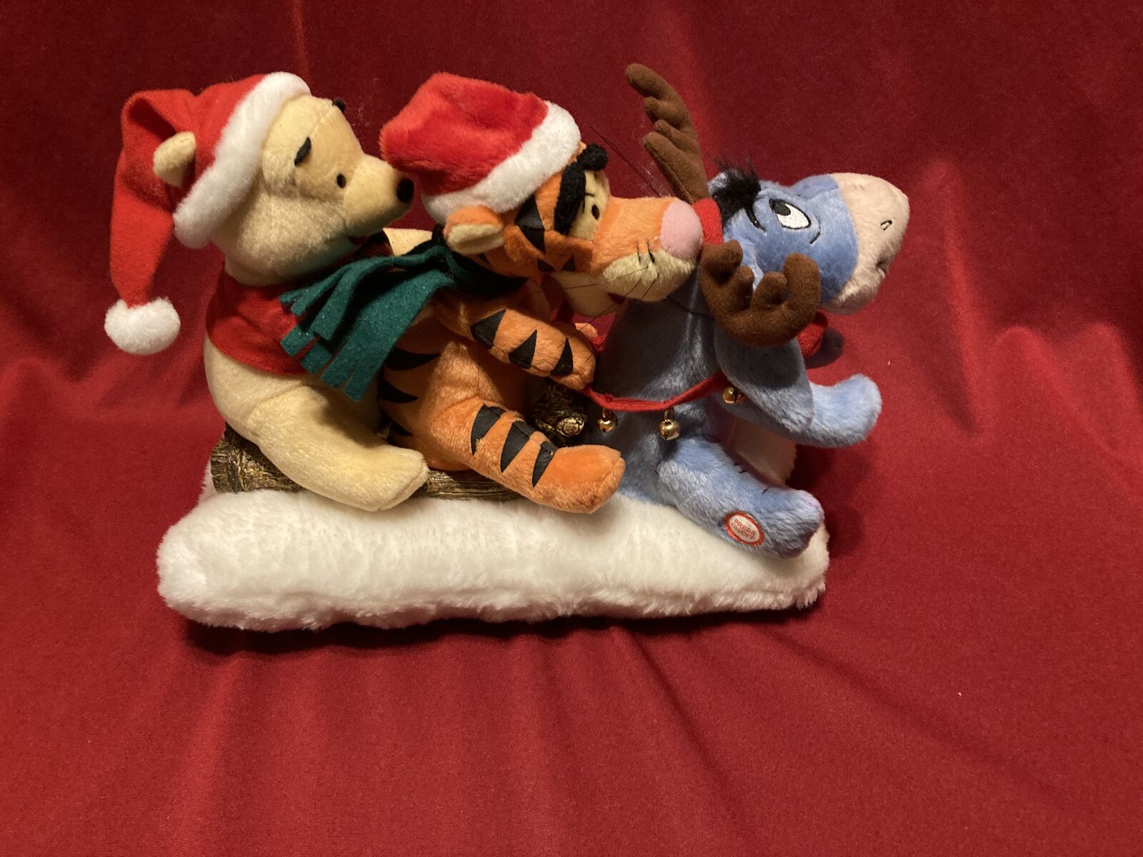 Disney Winnie The Pooh Eeyore Tigger Christmas Sleigh Animated Motion & Music Plush Home Decor