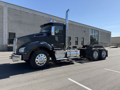 2020 Kenworth T800 - Low Miles - Wet Kit