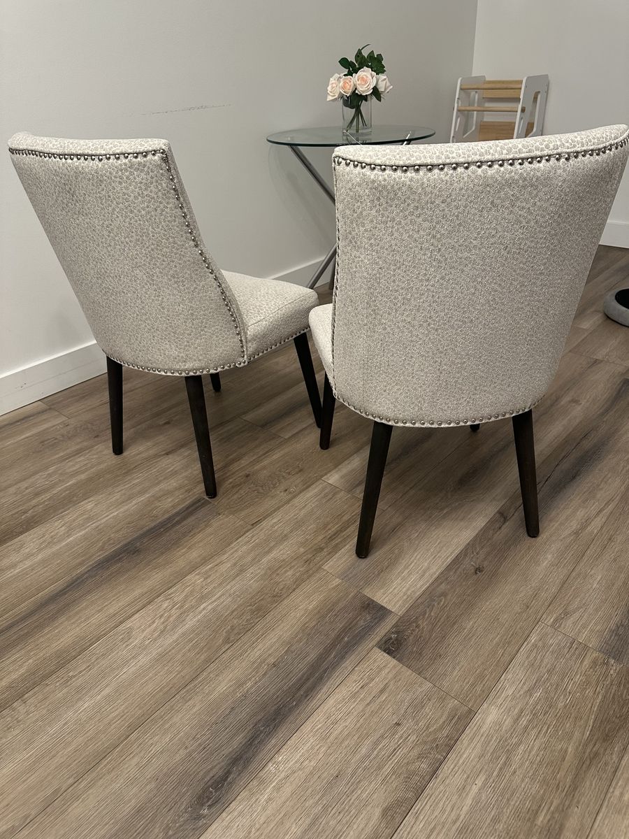 Two set chairs
