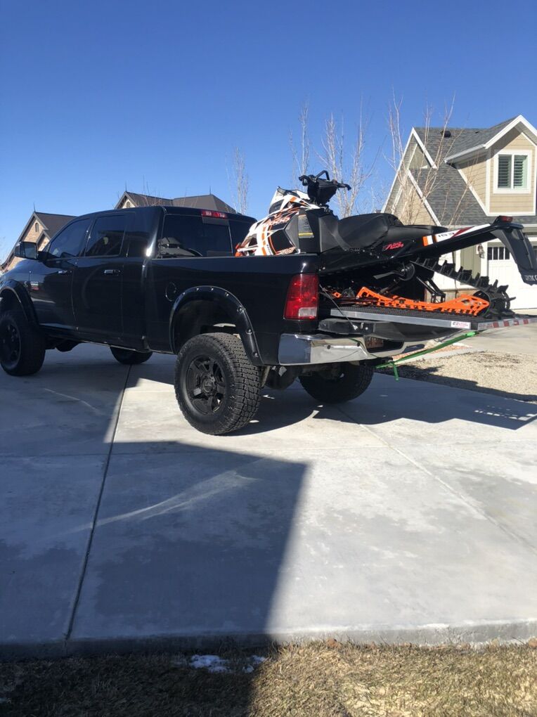 Snowmobile loading Ramps