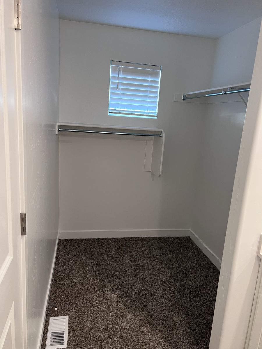 Main image 17