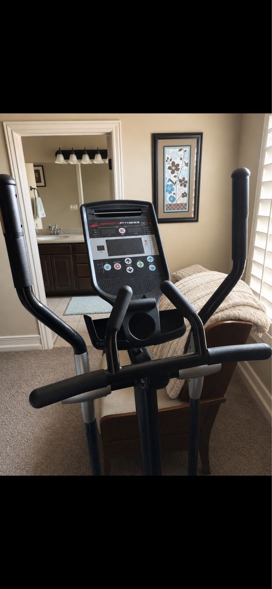 FREE – Smooth Fitness CE 7.4 Elliptical – Excellent Condition