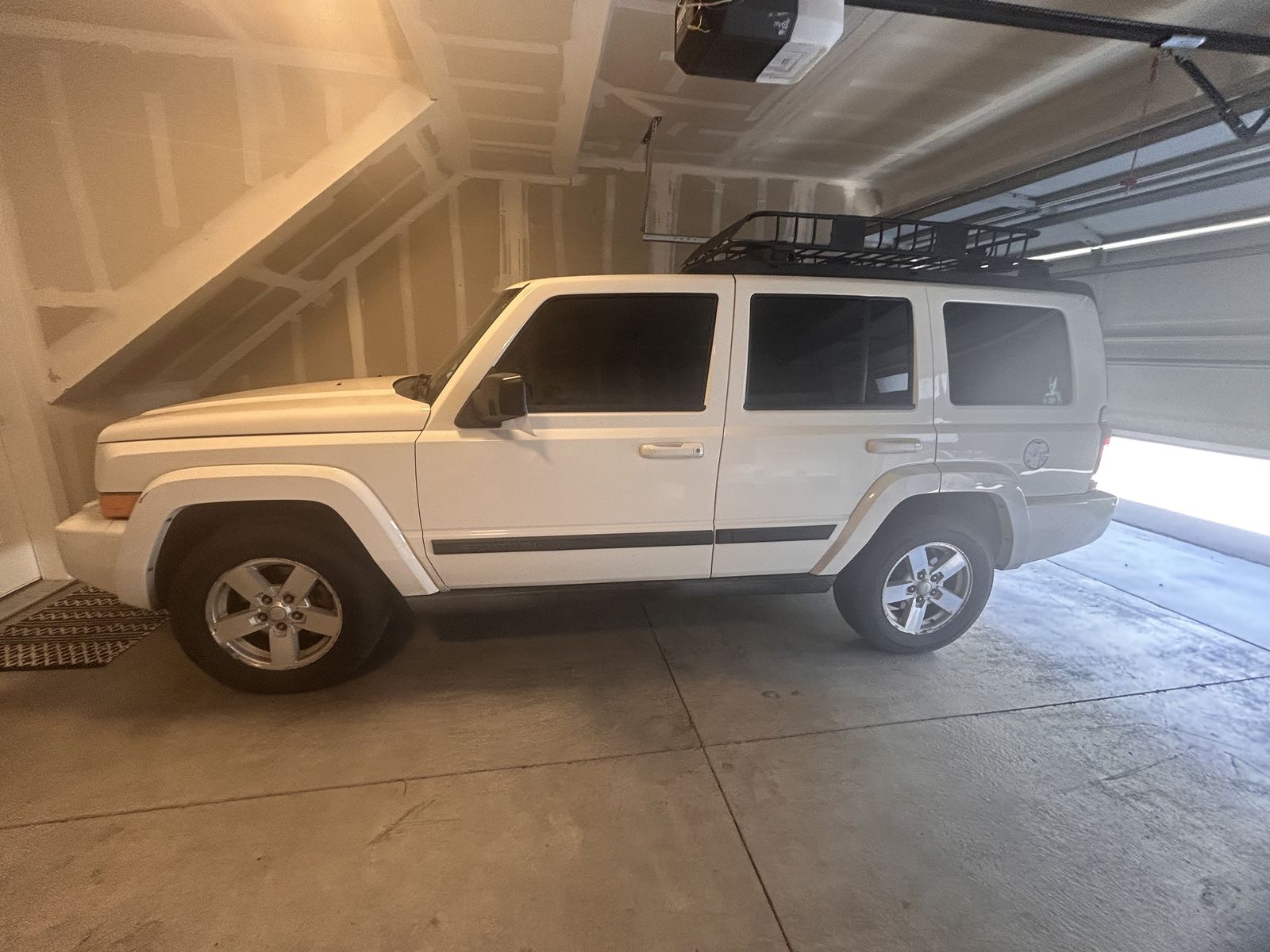2007 Jeep Commander Sport