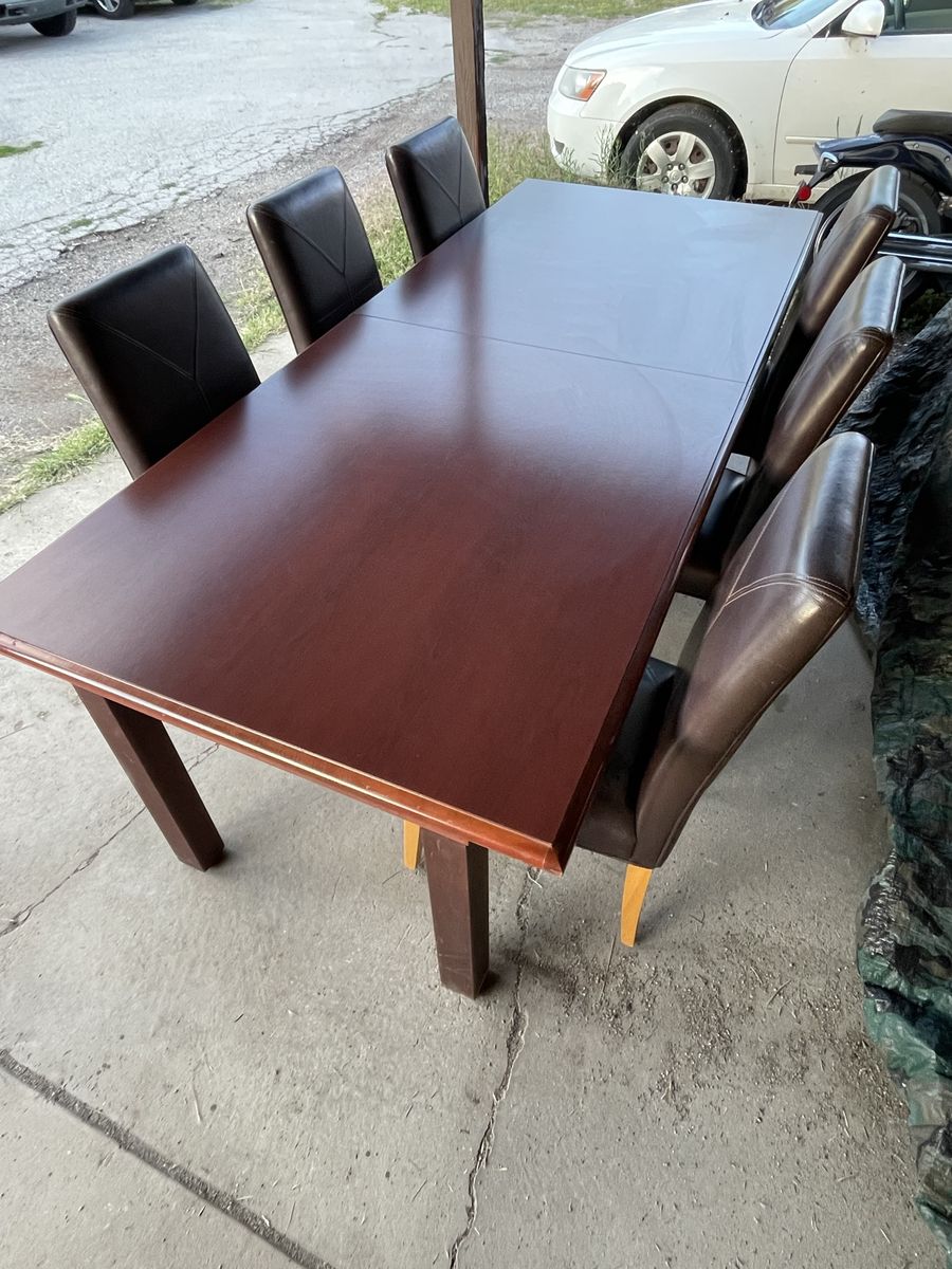 Dining Table + 6 Chairs