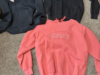 Women’s Under Armour, Realtree, & Cabela's Women's Hoodies - 3 Pack Black & Pink/Coral Pullover Sweatshirts Size Small
