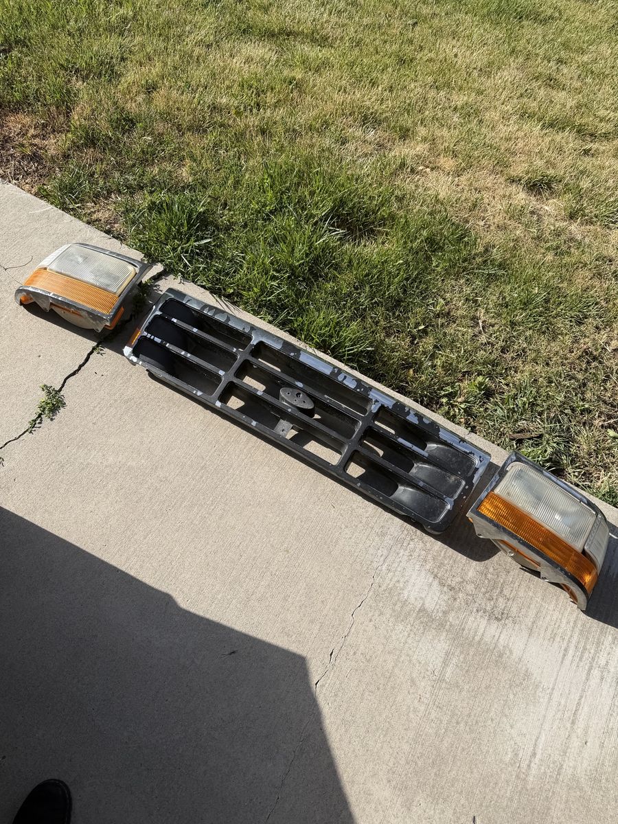92-96 Ford headlights and grill