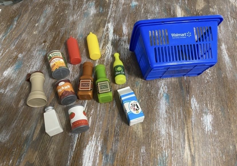 Kids Play Kitchen Mini Shopping Basket & Play Food Items
