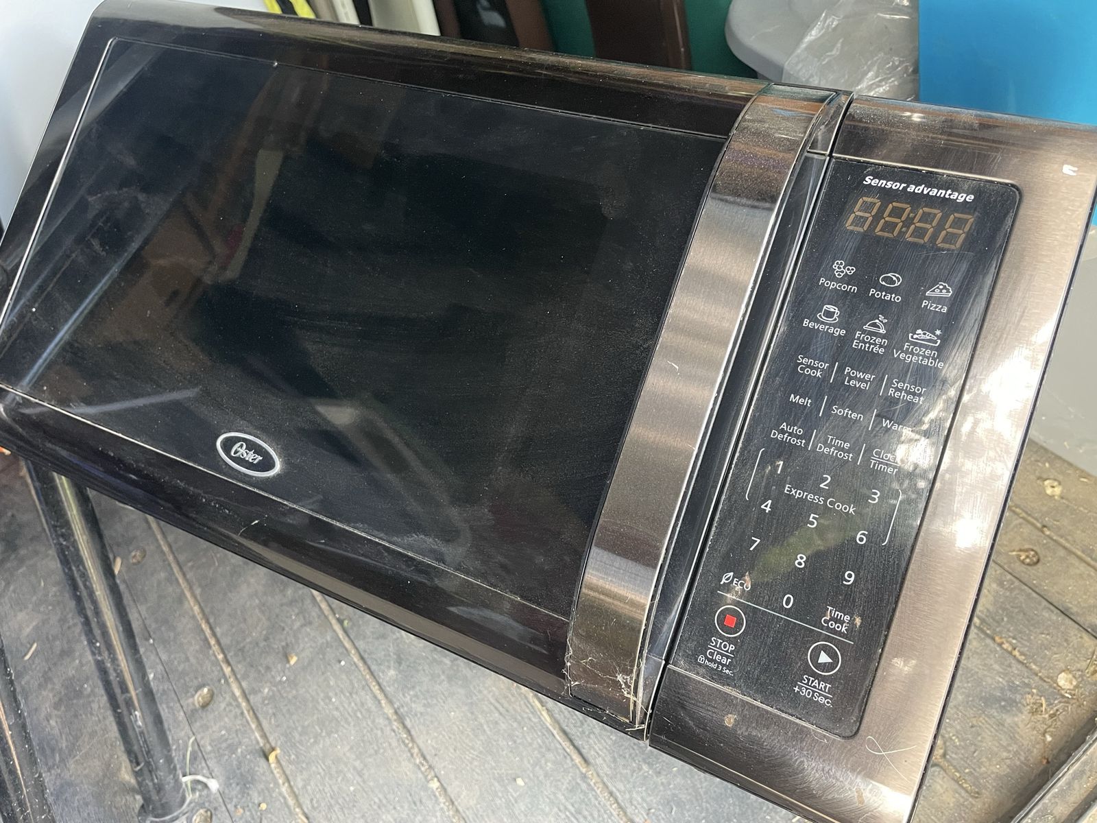 Oster Sensor Advantage Countertop Microwave - 1100W, Silver, Works Perfectly