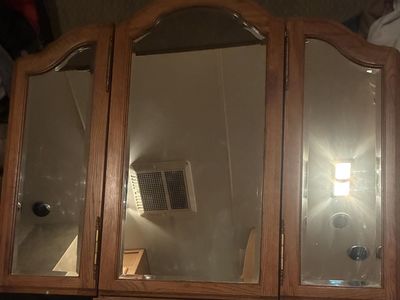 Trifold mirror with jewelry box