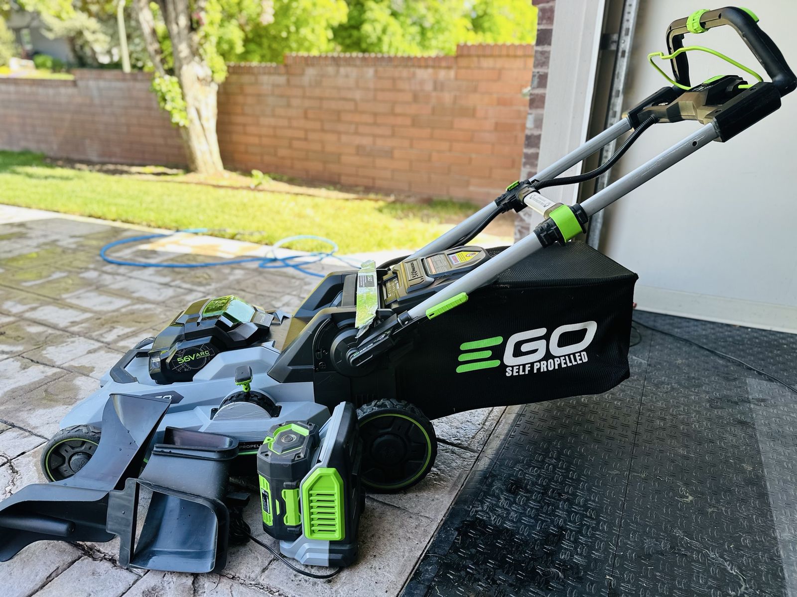 EGO Power+ Select Cut LM2130SP 21" Self-Propelled Cordless Lawn Mower w/ Mulching Blade