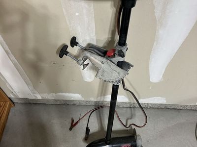 Electric trolling motor/ fishing gear