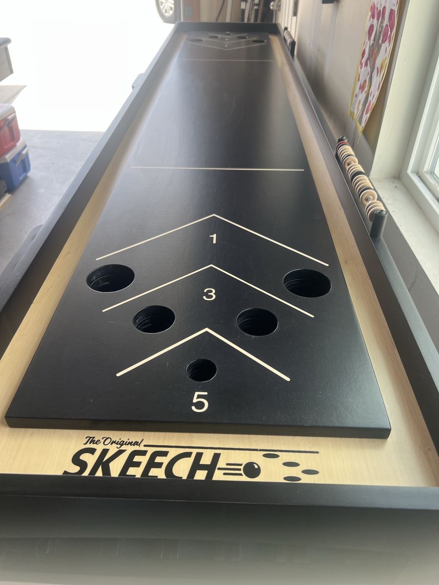 SKEECH BALL TABLE