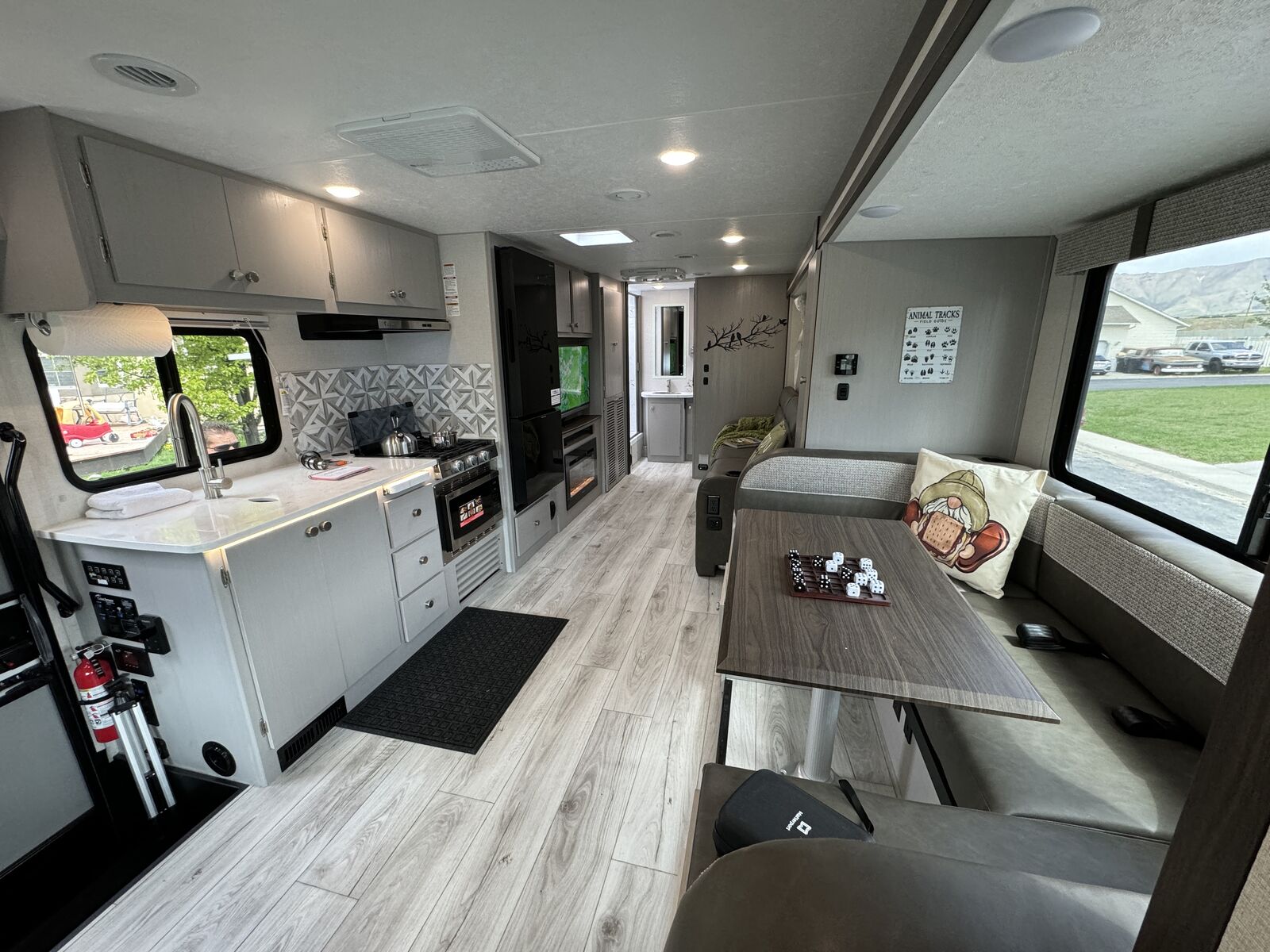 Motorhomes available for EDC Las Vegas- RV for Rent