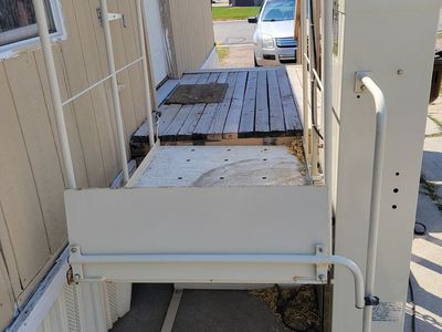Handicap lift/elevator