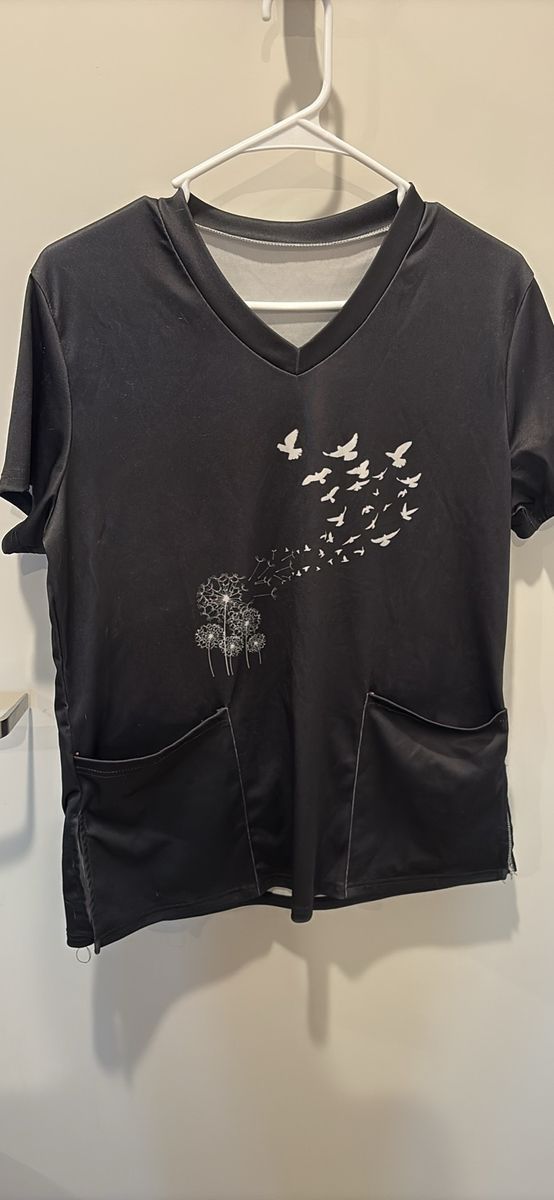 Black dandelion and bird scrub top
