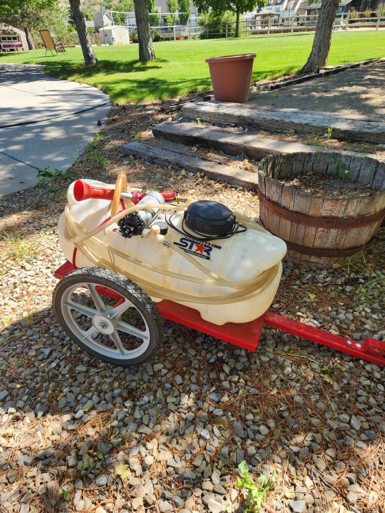 North Star 14 gallon sprayer