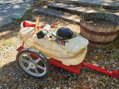 North Star 14 gallon sprayer