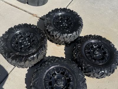 Can am x3 30” take off wheels and tires