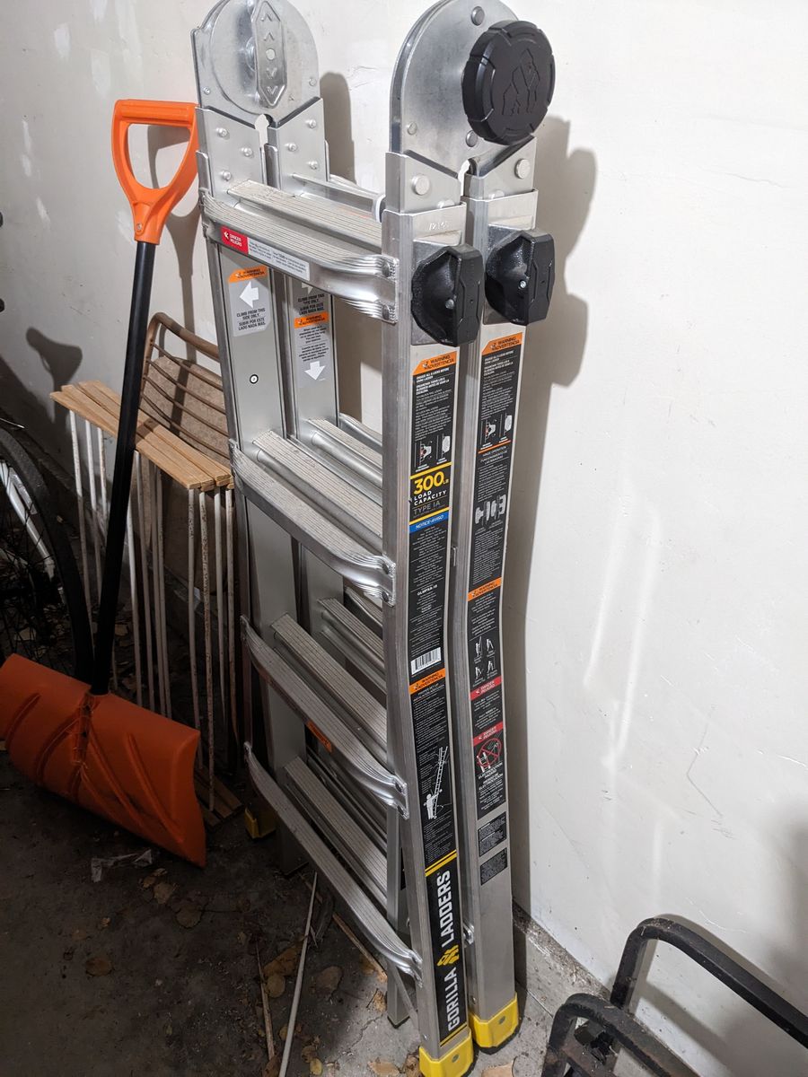 14 ft Aluminum Ladder