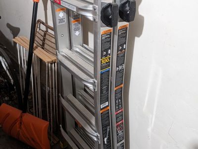 14 ft Aluminum Ladder
