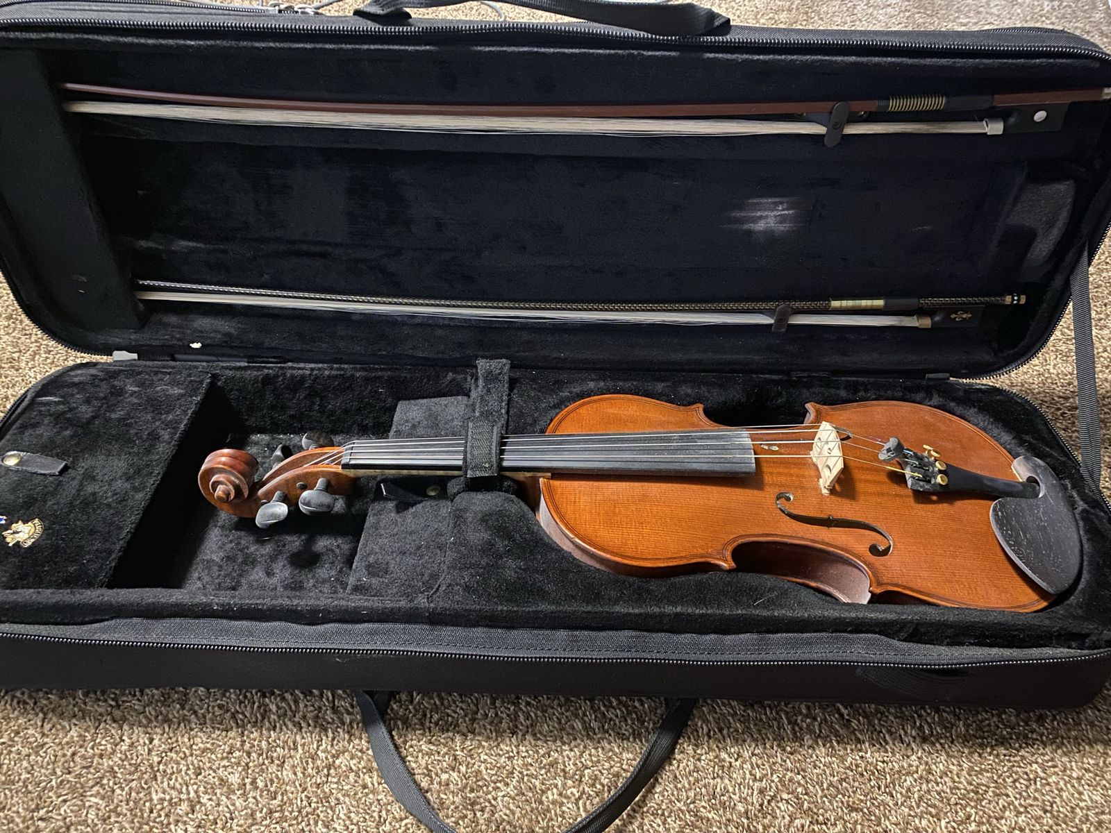 Violin with Case and Two Bows - Used Musical Instrument for Beginner to Intermediate Players