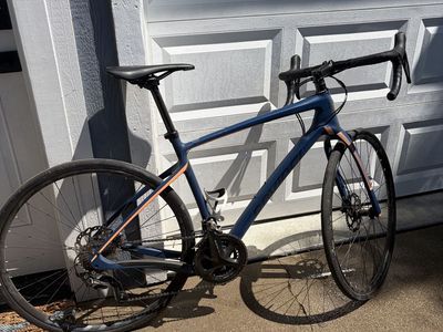 Devinci Carbon Fiber Gravel Bike - 54cm Frame