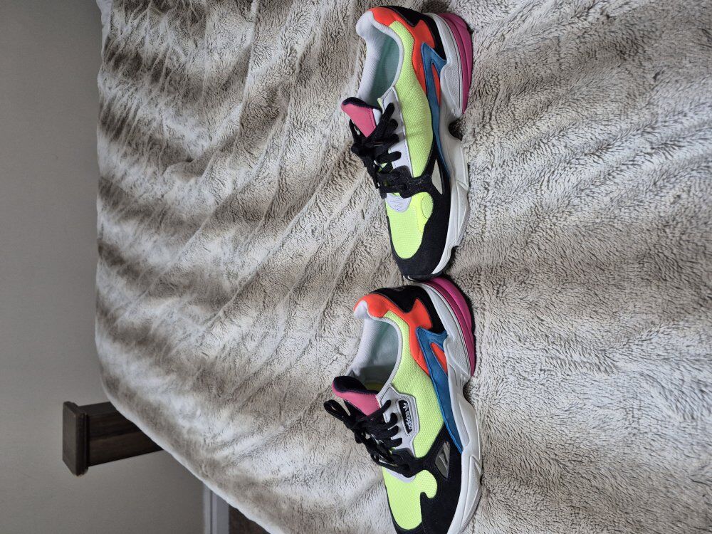 nike women's shoes size 10