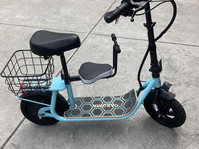 560W Electric Scooter 12mile range