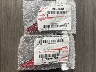 OEM Reflector for Toyota Camry