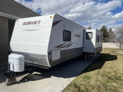 2011 Keystone Hideout 30RKSWE Travel Trailer - 34'