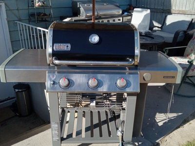 Weber Genesis II E-310 3 Burner Natural Gas Grill