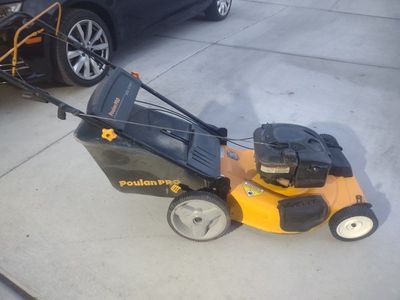 Lawn mower "Poulan" 6.75 HP self-propelled