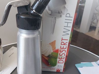 iSi Dessert whip cream dispenser with 15 cartridges.
