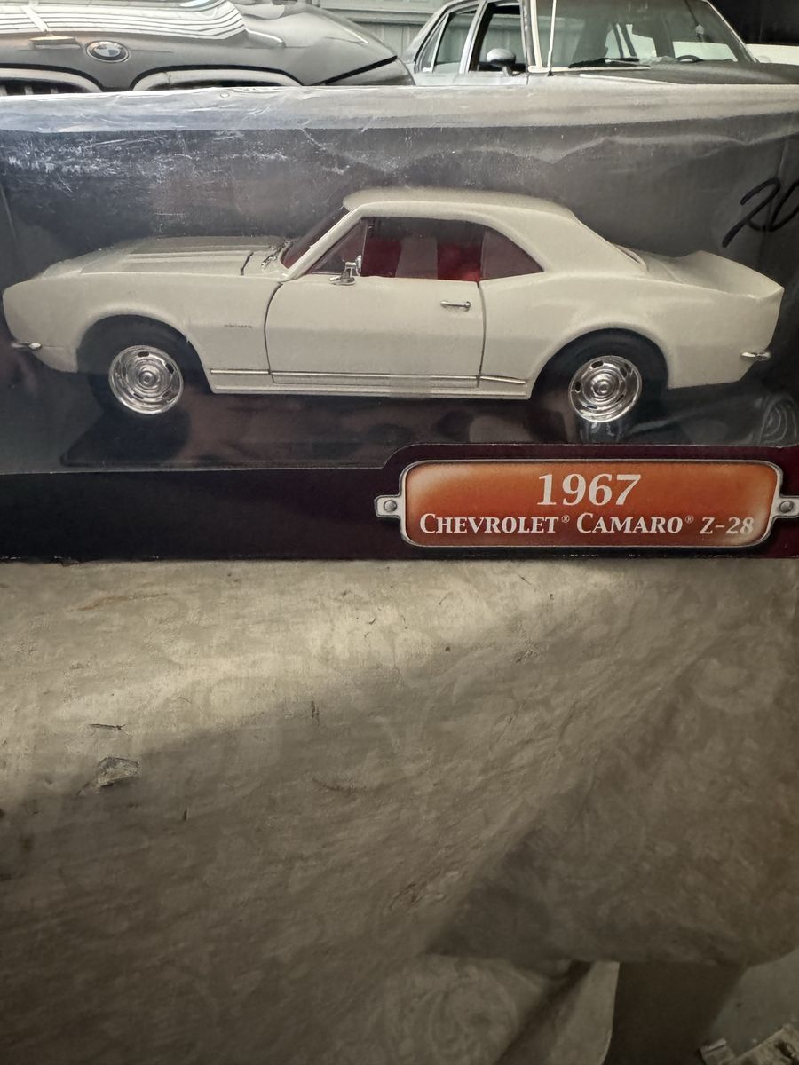 1:18 Scale Die Cast Collection Deluxe Edition, Item No. 92188