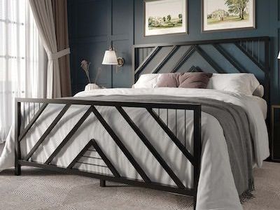 Queen Black Metal Platform Bed with Headboard