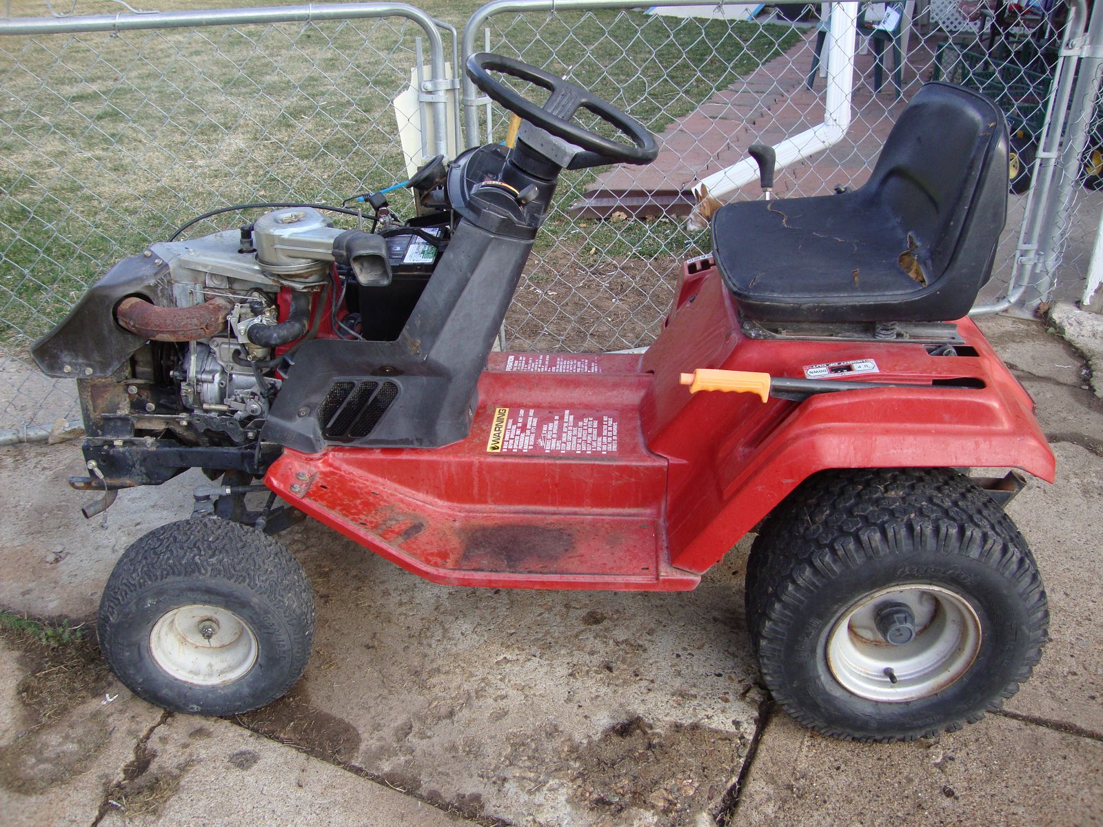 1980s Honda HT3810 Riding Lawn Tractor - Missing Mower Deck