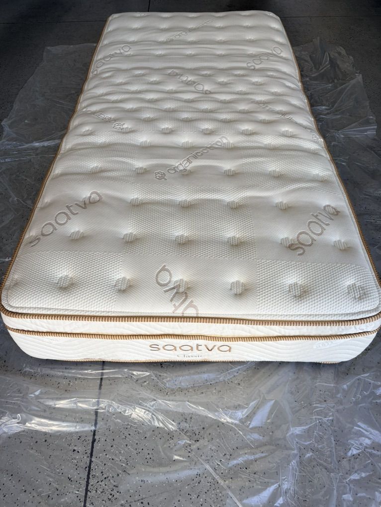 Saatva Classic Twin XL Mattress