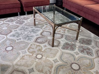 Rug 9.5’ x 6.5’