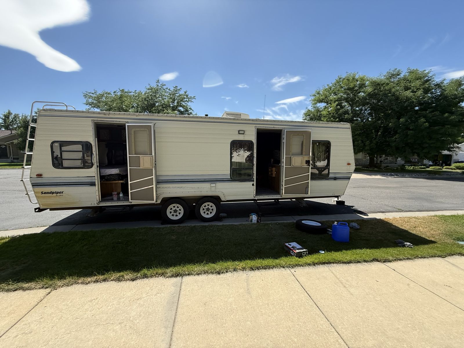 1993 Cobra Sandpiper M-26FK Travel Trailer - Recent Upgrades, New Tires, Queen Bed