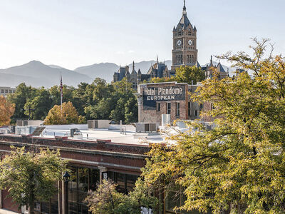 Offices in the heart of downtown Salt Lake City ( Top Floor )