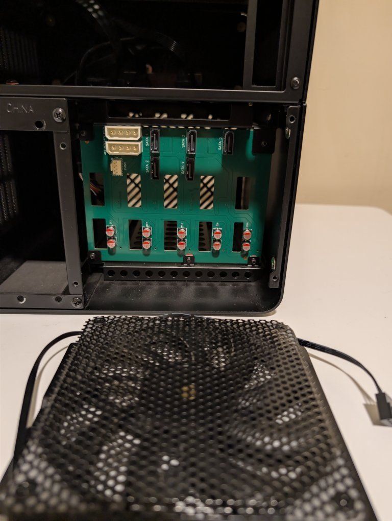 Main image 5