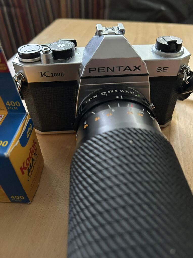 Pentax K1000 35mm Camera