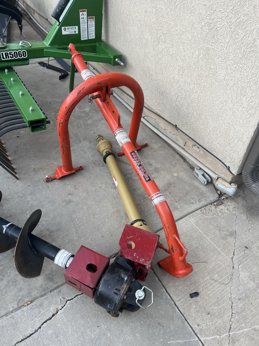 Tractor Post Hole Digger with Auger and PTO Shaft