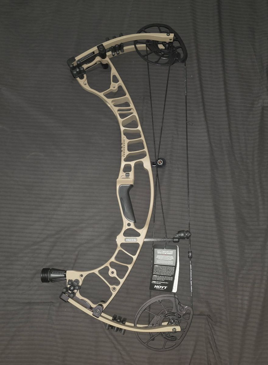 HOYT VENTUM PRO 30 HBX RH 60# 29.0 BUCKSKIN 2.0 ST